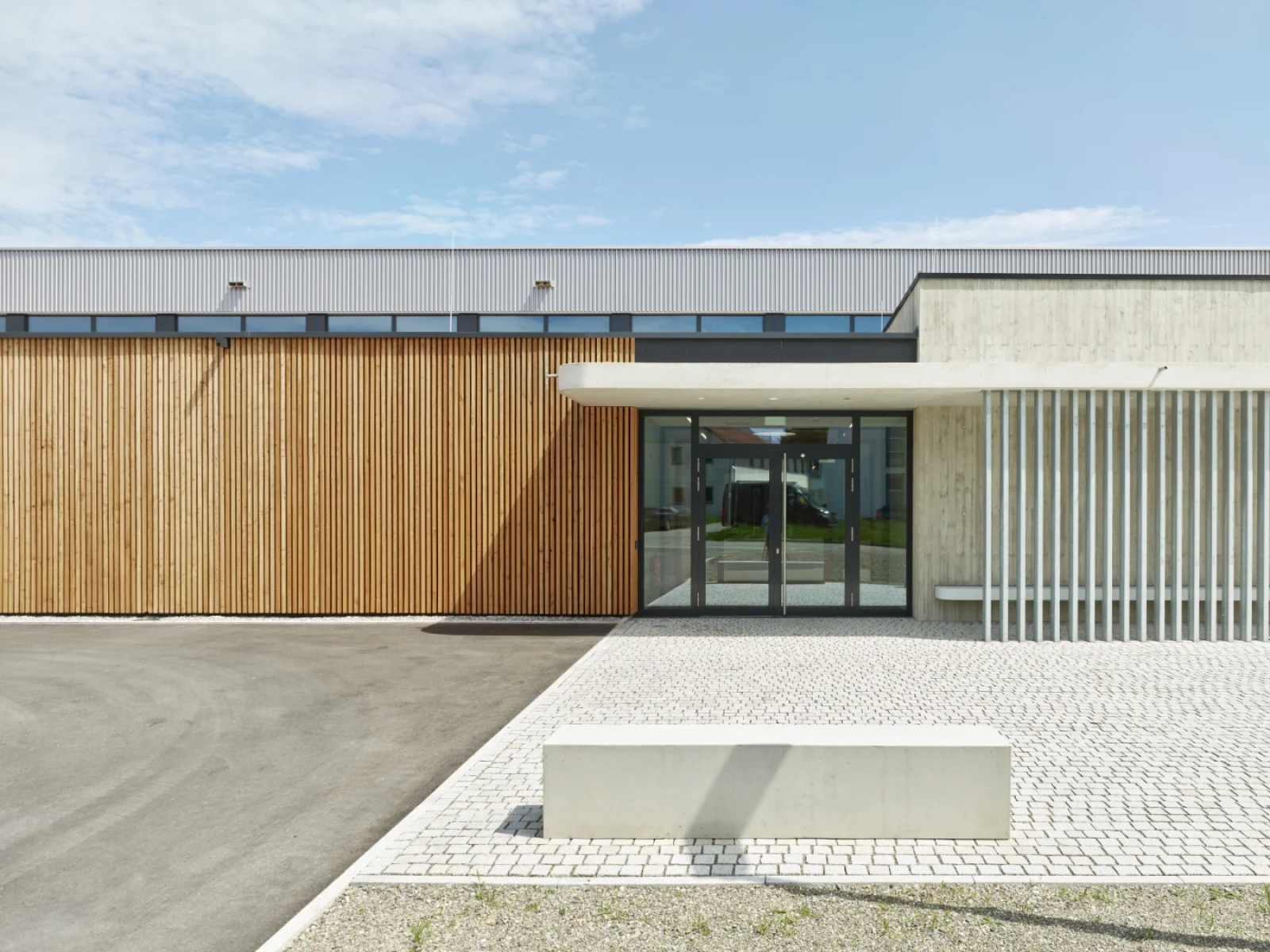 reisch-sporthalle-am-birkenweg-bad-saulgau-06.webp
